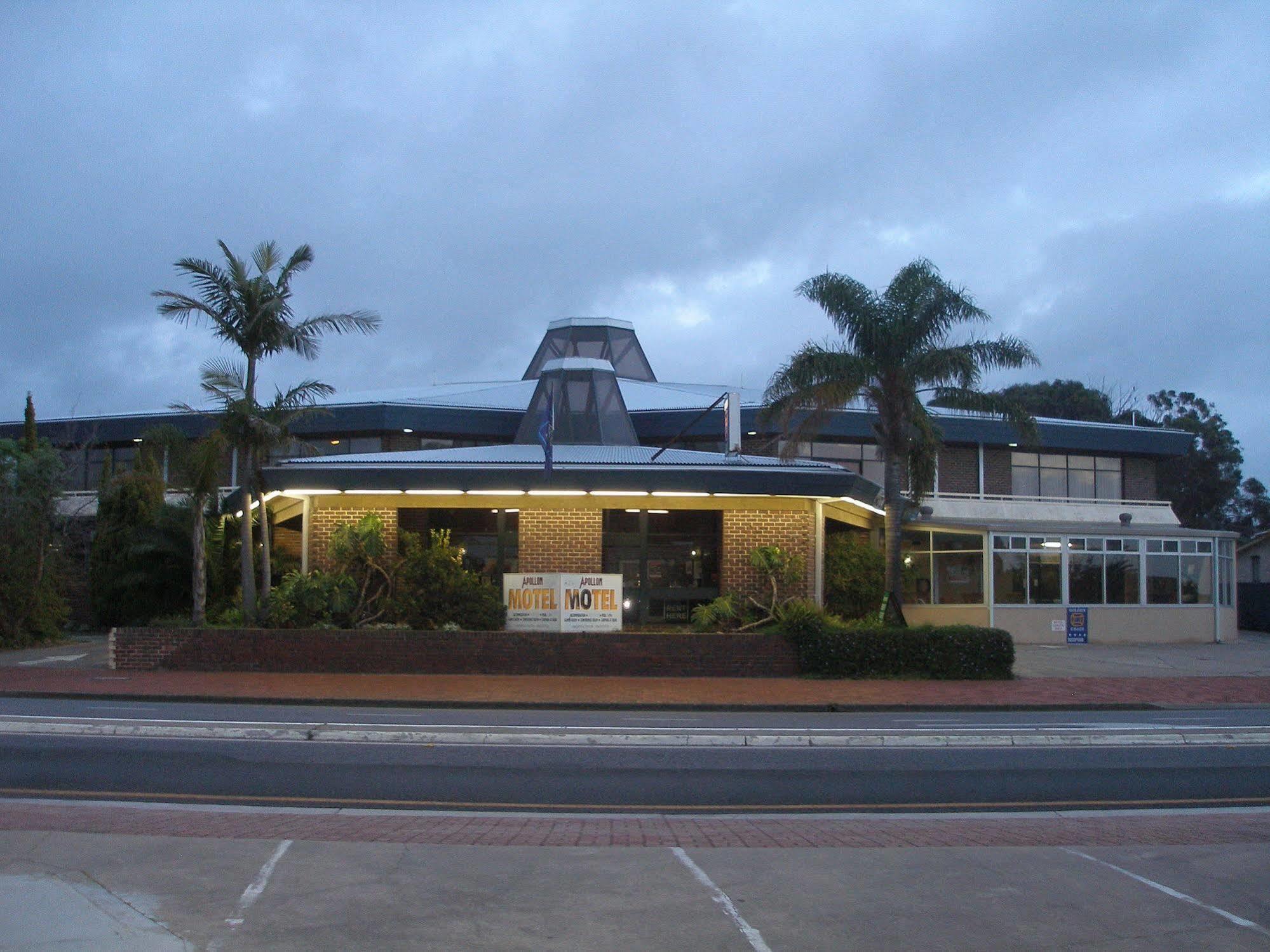 Apollon Motor Inn Victor Harbor Exterior photo